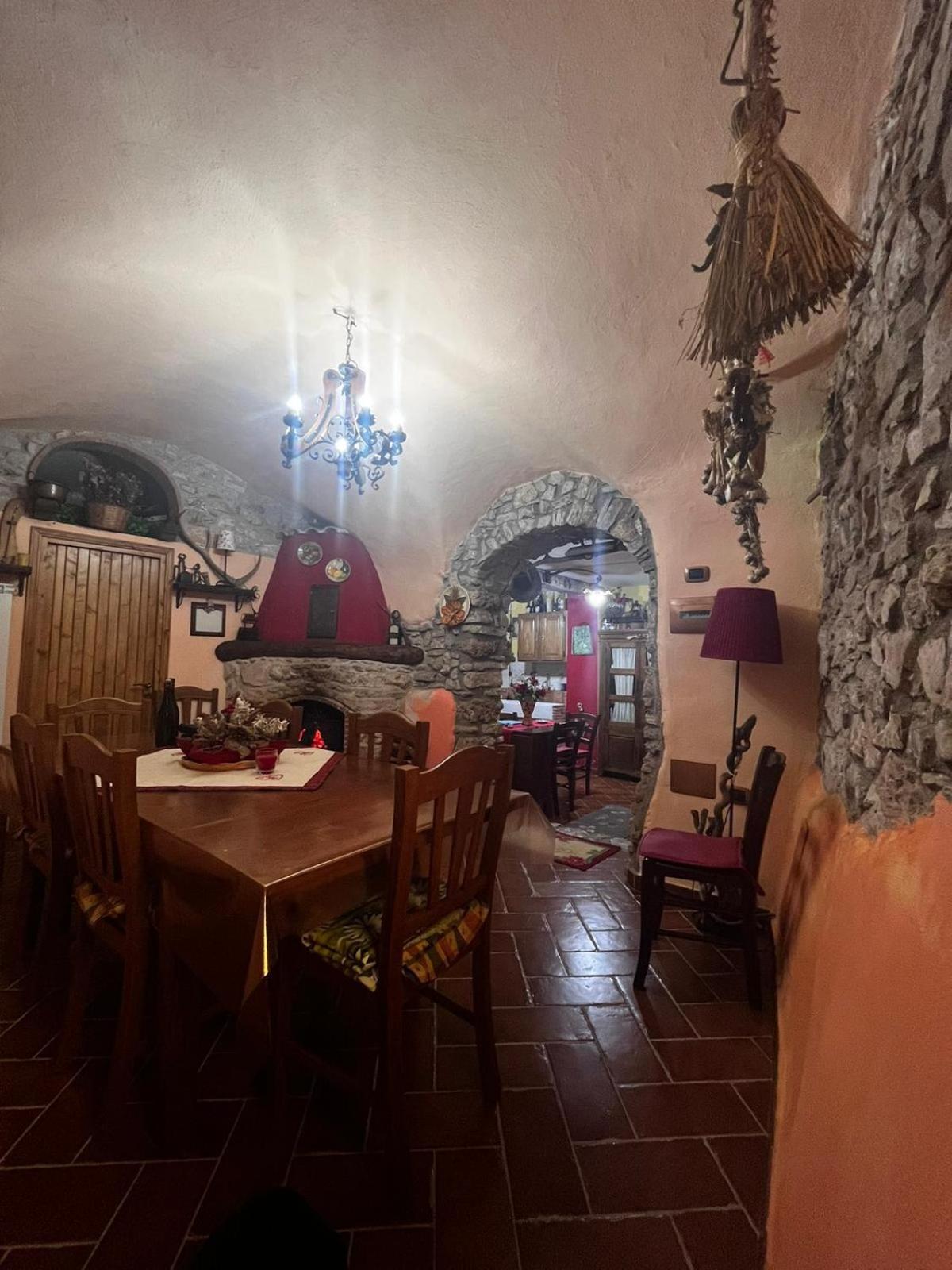 Villa Il Borgo Della Zittola Montenero Val Cocchiara Exterior foto